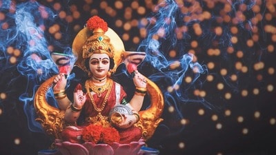 স্বাতী নক্ষত্রে শুক্রের শুভ গোচর! মা লক্ষ্মীর কৃপায় ৩ রাশির ফুটবে মুখে হাসি স্বাতী নক্ষত্রে শুক্রের শুভ গোচর! মা লক্ষ্মীর কৃপায় ৩ রাশির ফুটবে মুখে হাসি