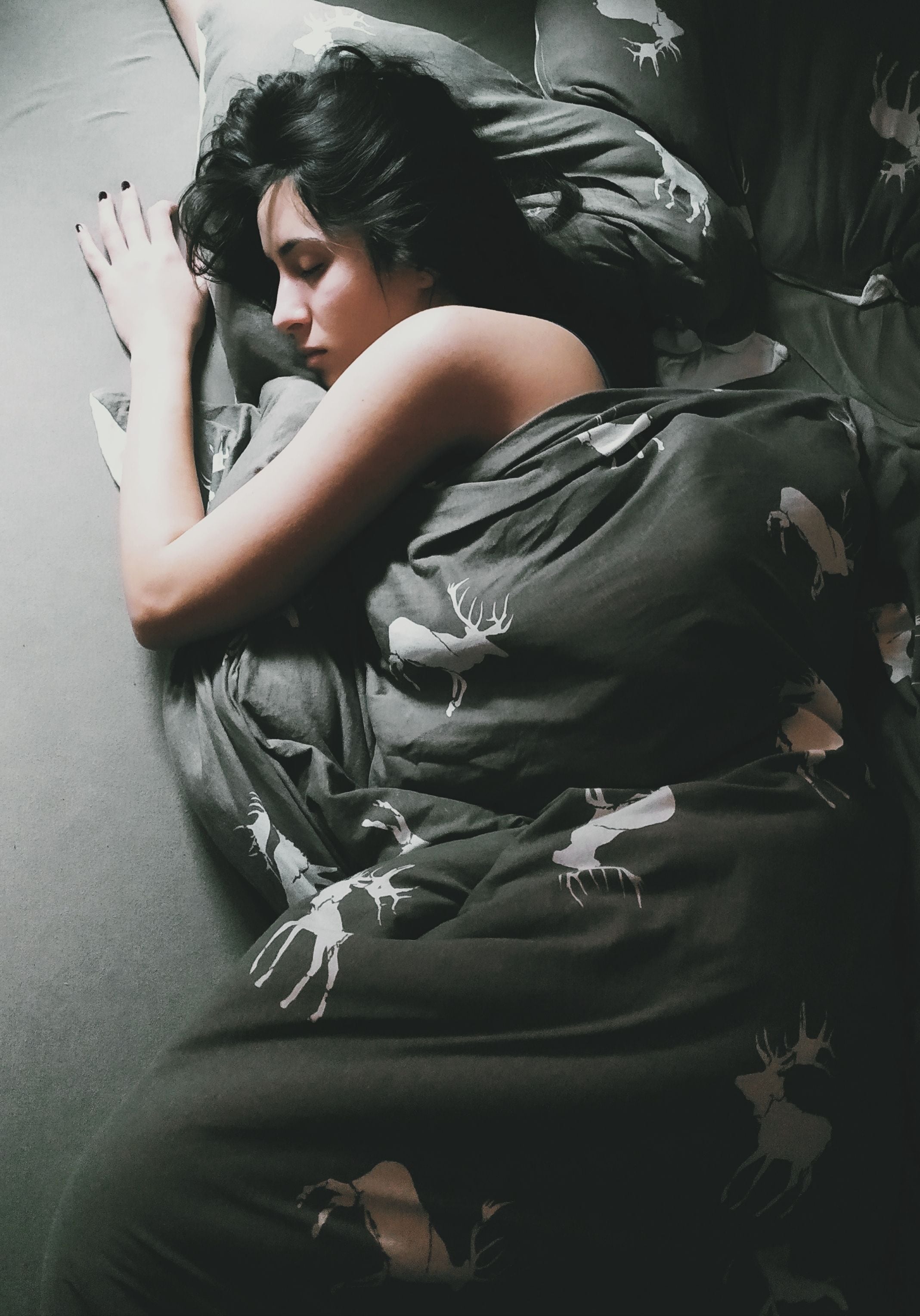 No sleeping position is forbidden as long as one is comfortable. (Pexel)
