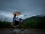 నైరుతి రుతుపవనాల ఎఫెక్ట్​తో వర్షాలు..