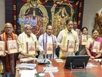 బ్రహ్మోత్సవాల బుక్లెట్‌ విడుదల