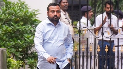 শালবনিতে জমি কেলেঙ্কারি মামলায় বিপাকে সুমিত রায়। (ফাইল ছবি, সৌজন্যে পিটিআই)