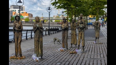 The great famine bronze sculpture at Custom House Quay in Dublin, Ireland. (Shutterstock) The great famine bronze sculpture at Custom House Quay in Dublin, Ireland. (Shutterstock)
