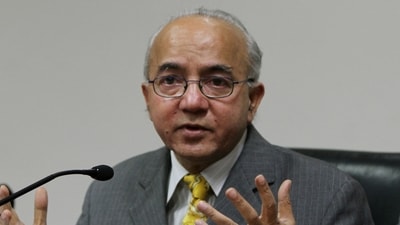 Rakesh Mehta held several important posts in the Delhi government and the Municipal Corporation of Delhi (MCD) during his career. (HT File Photo)