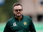 Mike Hesson's loyalty as Pakistan coach questioned by Rashid Latif