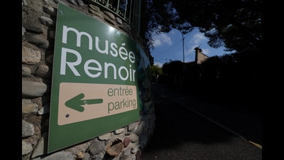 A sign indicates the entrance of the Renoir Museum after four paintings were stolen by thieves in an early-morning break-in, with two recovered nearby, in Cagnes-sur-Mer, on the French Riviera, France. (Photo: REUTERS/Manon Cruz) A sign indicates the entrance of the Renoir Museum after four paintings were stolen by thieves in an early-morning break-in, with two recovered nearby, in Cagnes-sur-Mer, on the French Riviera, France. (Photo: REUTERS/Manon Cruz)
