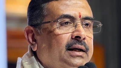 দুর্গাপুজোর স্টলে ‘শারদোৎসব’ লিখলেই কড়া ব্যবস্থা, হুংকার মুখ্যমন্ত্রীর (Saikat Paul) দুর্গাপুজোর স্টলে ‘শারদোৎসব’ লিখলেই কড়া ব্যবস্থা, হুংকার মুখ্যমন্ত্রীর (Saikat Paul)