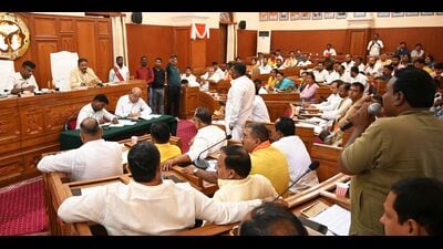 House meeting underway at PMC on Thursday. (Anil Kumar Maurya/HT) House meeting underway at PMC on Thursday. (Anil Kumar Maurya/HT)