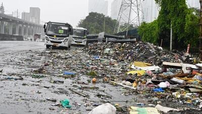 Mumbai, India - July 02, 2026: A view of illegally dumped garbage on the Western Express Highway service road near Aarey Check Naka in Goregaon, Mumbai, India, on Thursday, July 02, 2026. (Photo by Raju Shinde/ Hindustan Times) (Raju Shinde) Mumbai, India - July 02, 2026: A view of illegally dumped garbage on the Western Express Highway service road near Aarey Check Naka in Goregaon, Mumbai, India, on Thursday, July 02, 2026. (Photo by Raju Shinde/ Hindustan Times) (Raju Shinde)