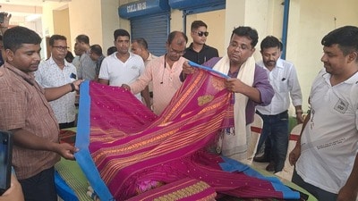 পুজোর আগেই তন্তুজের মেগা উদ্যোগ (সৌজন্যে ফেসবুক ) পুজোর আগেই তন্তুজের মেগা উদ্যোগ (সৌজন্যে ফেসবুক )