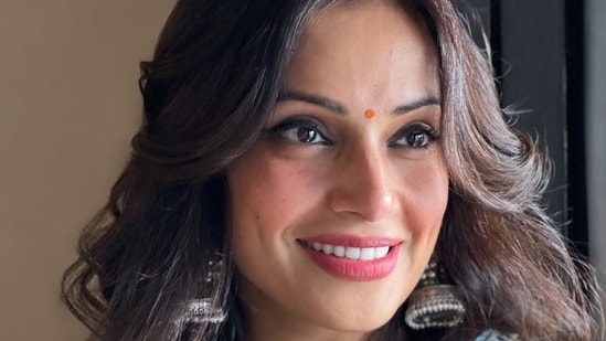 Bipasha Basu alleged that the protein powder she received is adulterated or spoiled.