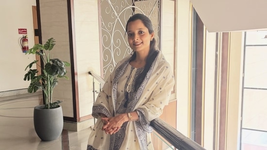 Snigdha Bose quit her SBI job to start her own yoga studio.