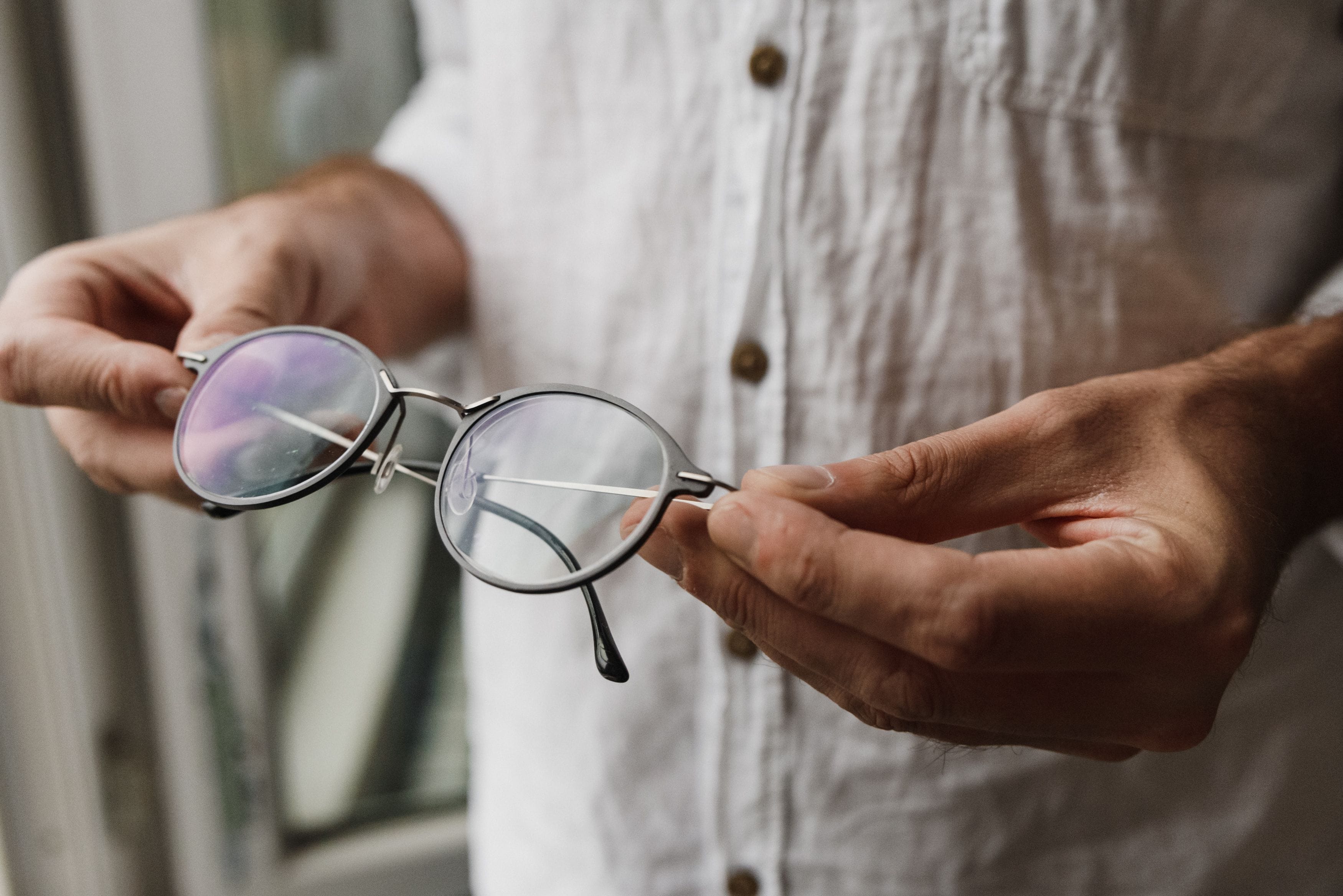 Blue light in the evening does suppress melatonin and can disrupt sleep timing. (Unsplash) Blue light in the evening does suppress melatonin and can disrupt sleep timing. (Unsplash)