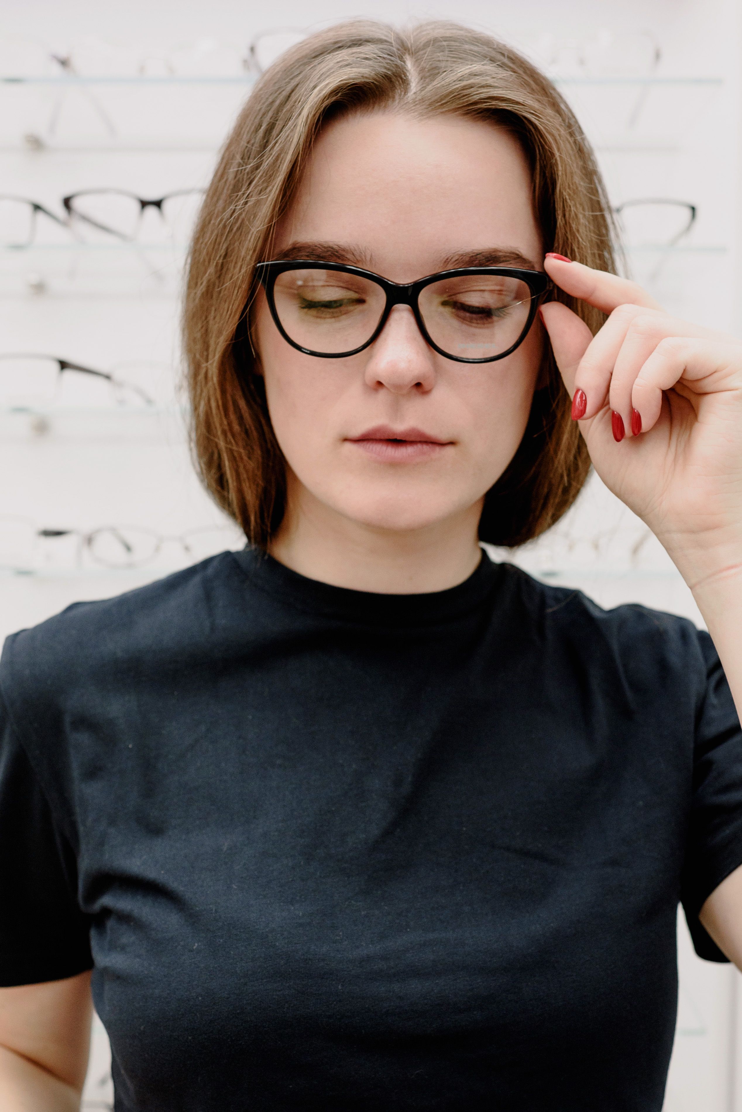 Deliberate, complete blinking helps more than people expect. (Pexel) Deliberate, complete blinking helps more than people expect. (Pexel)