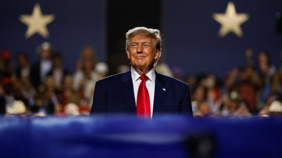 U.S. President Donald Trump led the attendees at the RNC convention into taking an oath, where he spoke of 'cheating' in the midterms. 