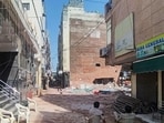 A five-storey building that housed a PG collapsed in Delhi's Satya Niketan area, killing at least seven people, most of them students.(HT Photo/ Vipin Kumar)