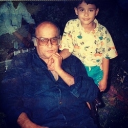Kunal Kemmu and Mahesh Bhatt on the sets of Hum Hain Rahi Pyar Ke.