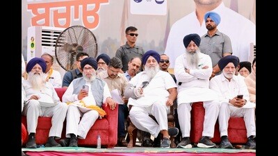SAD president Sukhbir Badal was addressing a rally at Balachaur as part of the party’s ‘Punjab Bachao’ campaign. (HT Photo)