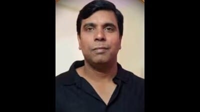 The deceased has been identified as Virendra Raghavendra Prasad Dwivedi (48), a resident of Gulmohar Plaza, Vivekanand Society. (HT)