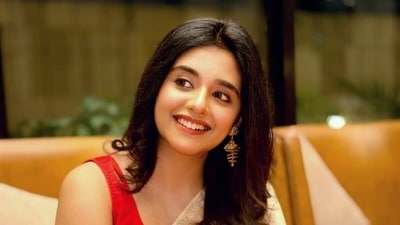 বাংলার পর এবার হিন্দিতে পদার্পণ সৃজার