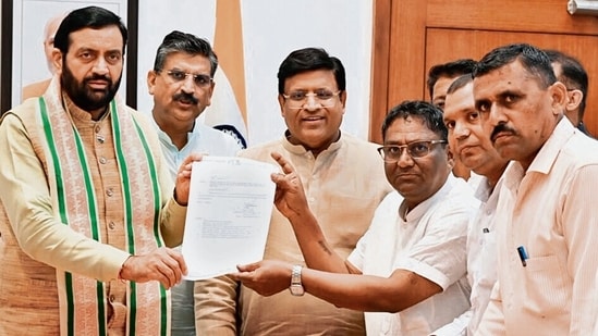Haryana CM Nayab Singh Saini during a meeting with sanitation workers in Chandigarh on Friday. (HT Photo) (HT_PRINT)