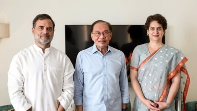ব্রিকস সম্মেলনের মাঝেই মালয়েশিয়ার প্রধানমন্ত্রীর সঙ্গে বৈঠকে রাহুল গান্ধী-প্রিয়াঙ্কা গান্ধী (@INCIndia X)