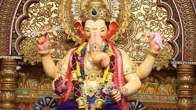 ముంబై లాల్బాగ్చా రాజా.. (X/@lalbaugcharaja) ముంబై లాల్బాగ్చా రాజా.. (X/@lalbaugcharaja)