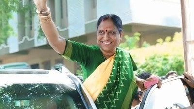 మాజీ మంత్రి కొండా మాజీ మంత్రి కొండా