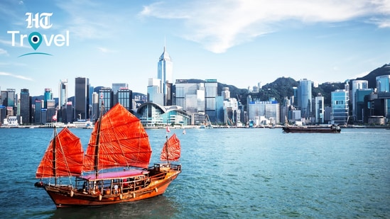 Giant lanterns light up Hong Kong during Mid-Autumn, while traditional crafts, mooncakes and the Tai Hang Fire Dragon add festive colour. (canva.com)