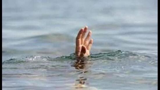 The deceased’s father, Nathu, said waterlogging had been a regular problem in the area. “People raise their voice, but the authorities have found no permanent solution. I was away when the mishap took place,” he said. (HT File)