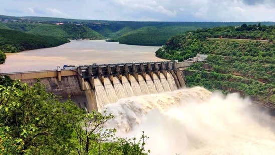 శ్రీశైలం జలాశయం(ఫైల్ ఫొటో)