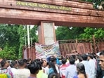 Ticket windows at SGNP were shut around 3.30pm due to excessive crowd inside, officials claimed (HT)