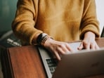 A man says  <span class='webrupee'>₹</span>1.5-2 lakh a month is enough for a comfortable life in Indian cities and warns against chasing higher pay.