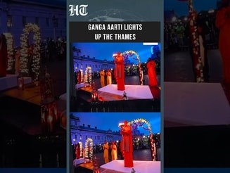 London: Indian Community Holds Special Ganga Aarti on River Thames