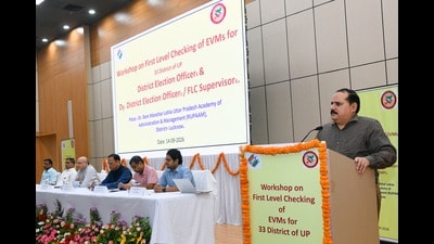 UP CEO Navdeep Rinwa addressing officers in the workshop on first level checking of EVMs for 33 districts held in Lucknow on Monday. (HT) UP CEO Navdeep Rinwa addressing officers in the workshop on first level checking of EVMs for 33 districts held in Lucknow on Monday. (HT)