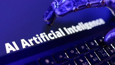 AI নিজে থেকে সিদ্ধান্ত নিলে কীভাবে বিপদ হতে পারে মানুষের? প্রথম আঘাত কোথায় (REUTERS)