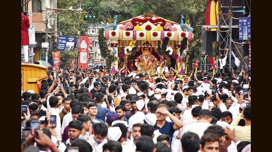 Police step up vigil on noise violations as Ganeshotsav begins
