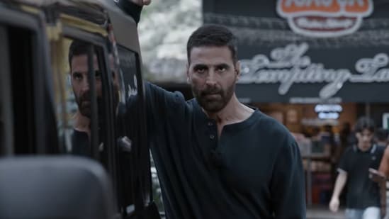 Haiwaan box office collection: Akshay Kumar, Saif Ali Khan film earns  ₹7 crore