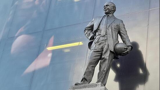 Sir Matt Busby immortalised at Old Trafford. (Dhiman Sarkar/HT)
