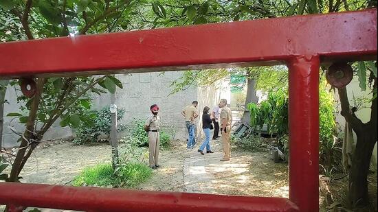 The Fazilka police on Monday claimed to have cracked the grenade attack on the Jalalabad police station with the arrest of two suspects within hours of the incident, as investigators probed a possible cross-border link and a wider network allegedly involved in the incident. (HT)