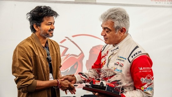 Vijay Ajith: అప్పుడు హగ్.. ఇప్పుడు కారు.. అజిత్ కుమార్కు తమిళనాడు సీఎం విజయ్ ఇచ్చిన గిఫ్ట్ చూశారా?