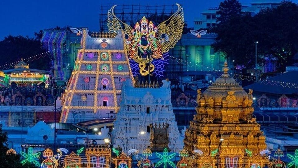<p>అనంతరం సెప్టెంబర్ 16వ తేదీ ఉదయం తిరుమలలోని వైకుంఠ క్యూ కాంప్లెక్స్-1లో నూతనంగా ఏర్పాటు చేసిన 'పిల్ గ్రిమ్ ఎక్స్ పీరియన్స్ సెంటర్', ఎస్వీ మ్యూజియం, ఎలక్ట్రిక్ బస్సులు, నందకం యాప్ తో పాటు భక్తుల కోసం ప్రత్యేకంగా రూపొందించిన గ్రూప్ ఇన్సూరెన్స్ పథకాన్ని సీఎం ప్రారంభించనున్నారు.</p><p> </p>