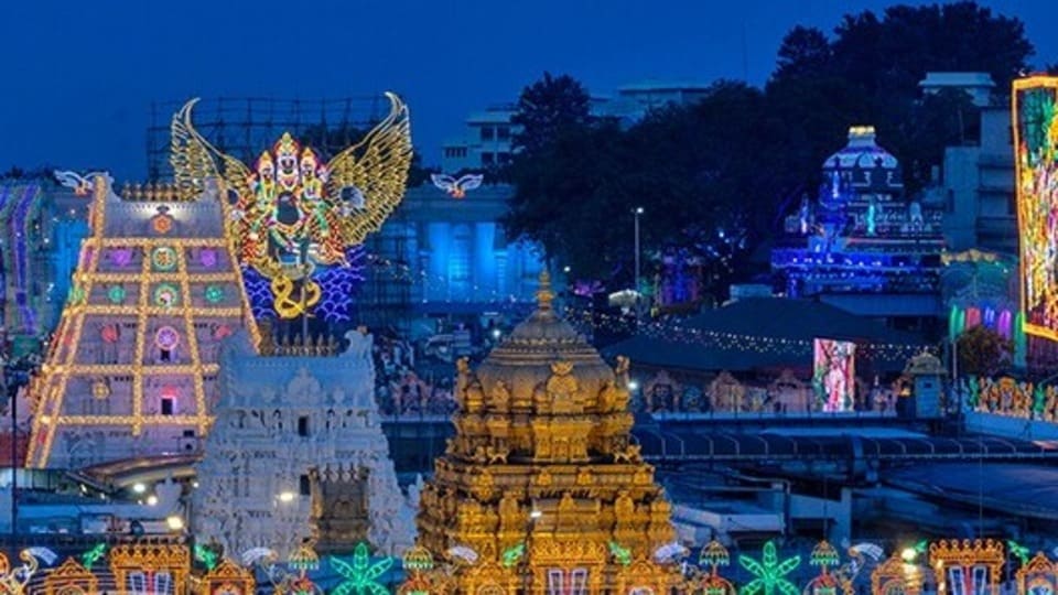 <p>ముఖ్యంగా భక్తుల రద్దీ ఎక్కువగా ఉండే గరుడసేవ రోజున 38 శాతం అదనంగా అన్నప్రసాదాలు పంపిణీ చేయనున్నారు. అలాగే స్వామివారి ప్రసాదాలను 30 శాతం, టీ, కాఫీ, పాలు, మజ్జిగ వంటి పానీయాల పంపిణీని 50 శాతం మేర పెంచారు. తిరుమలకు వచ్చే భక్తుల రవాణా ఇబ్బందులు తొలగించేందుకు వీలుగా ఆర్టీసీ బస్సు సర్వీసులను మరో 500 ట్రిప్పులు పెంచి, మొత్తం 3,100 ట్రిప్పులు నడిపేలా ప్రణాళికలు సిద్ధం చేశారు.</p>