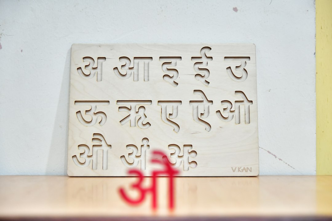 Hindi is acquiring a global footprint. The total number of people who can speak, understand and use Hindi language stands at over 610 million. Ninety percent of them live in India. The remaining 10% live outside the country and act as its brand ambassador. (Representative) Hindi is acquiring a global footprint. The total number of people who can speak, understand and use Hindi language stands at over 610 million. Ninety percent of them live in India. The remaining 10% live outside the country and act as its brand ambassador. (Representative)