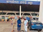 The mastermind in the custody of Khanna police at Bagdogra airport in Siliguri, West Bengal. (HT Photo)