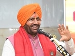  Saini insists Mann must apologize to the Gurus and the people of Punjab, emphasizing the turban's revered significance in Sikh culture.