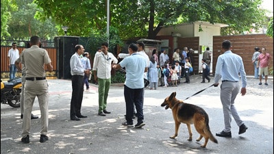 Teams of the Delhi Police, bomb detection and disposal squads, dog squads and the Delhi Fire Services reached the schools, the premises were evacuated as a precaution and thorough anti-sabotage checks were carried out. (Sonu Mehta/ Hindustan Times) Teams of the Delhi Police, bomb detection and disposal squads, dog squads and the Delhi Fire Services reached the schools, the premises were evacuated as a precaution and thorough anti-sabotage checks were carried out. (Sonu Mehta/ Hindustan Times)