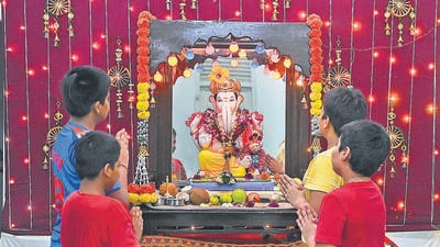 The Dakshini Brahmanwadi Mandal at King’s Circle dates back to 1925, and organises a two-day Ganpati for its 108 tenants. (Raju Shinde/HT Photo) The Dakshini Brahmanwadi Mandal at King’s Circle dates back to 1925, and organises a two-day Ganpati for its 108 tenants. (Raju Shinde/HT Photo)