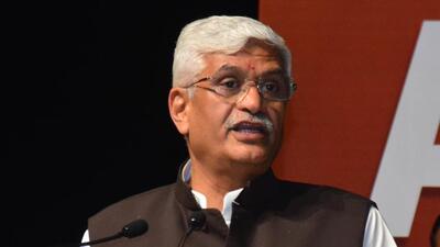 Union culture and tourism minister Gajendra Singh Shekhawat speaking after inaugurating the office of Panjab University Campus Students’ Council (PUCSC) president Ankit Bidhan at the PU Convention Centre during a cultural programme organised by ABVP. (HT File)