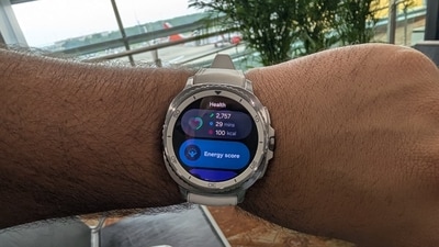 A smartwatch helped me handle notifications without turning every phone check into a distraction. (Ayushmann Chawla - Hindustan Times) A smartwatch helped me handle notifications without turning every phone check into a distraction. (Ayushmann Chawla - Hindustan Times)