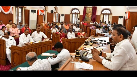 Proceedings underway at the House Meeting at Prayagraj Municipal Corporation on Tuesday (HT Photo)